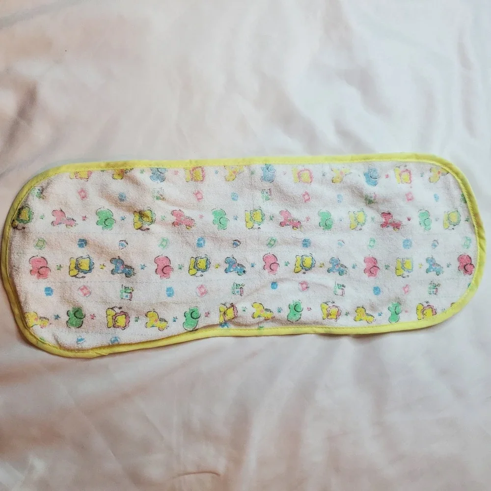 Vintage Terrycloth Vinyl‎ Backing Baby Burp Cloth Pastel Animals